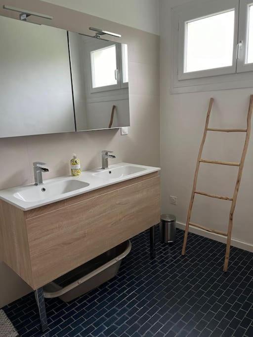 Maison Bretonne 7 Personnes Mellac Екстериор снимка