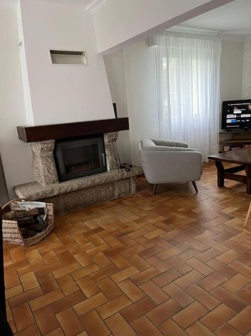 Maison Bretonne 7 Personnes Mellac Екстериор снимка